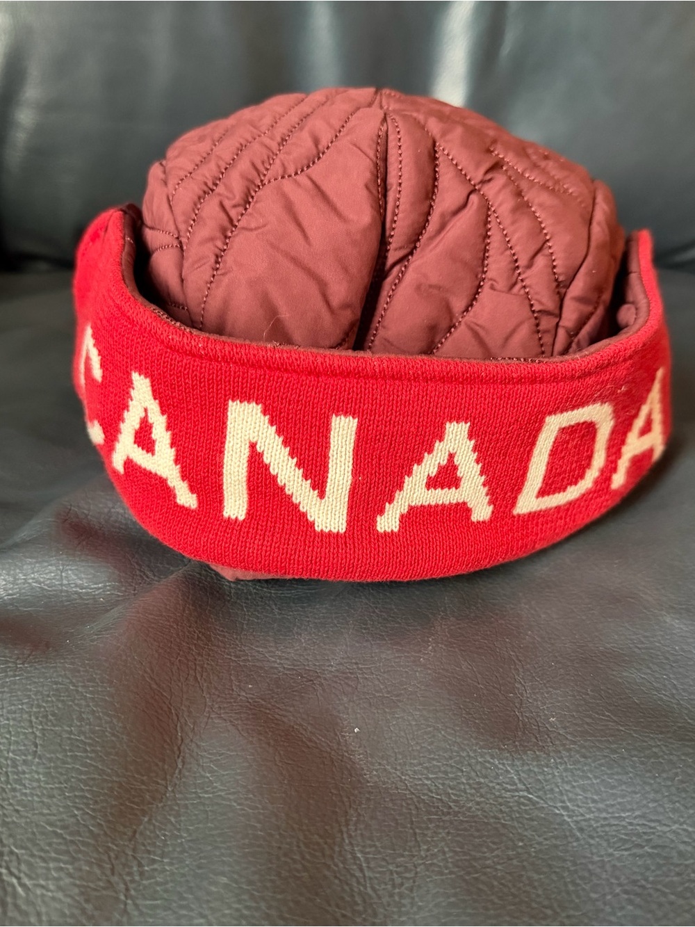 lululemon athletica Quilted Wine Red Brimmed Trapper Hat - Picture 12 of 14
